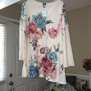 Ladies Xl new light weight sweater.  New with tags